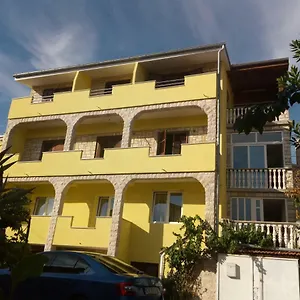 https://apartment-luce-and-ante.hotelinzadar.com
